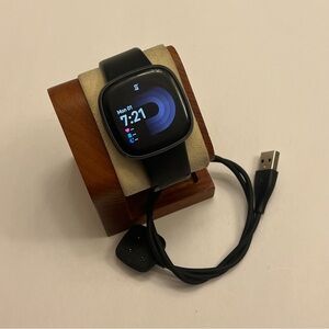 Fitbit Versa‎ 4 (tested, MSRP 199$, black, Charger included)
